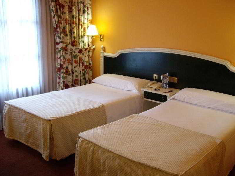 Tryp Bilbao Sondika Hotel Værelse billede