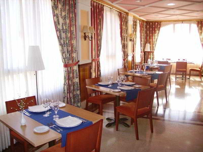 Tryp Bilbao Sondika Hotel Restaurant billede